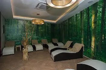 Palm World & Hotel Side
